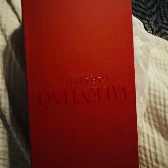 Valentino Garavani
Tonal Rockstud Flat Leather Slide Sandals - Picture 5 of 11